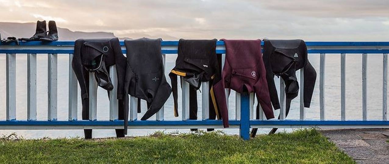 Vissla Wetsuit Hung