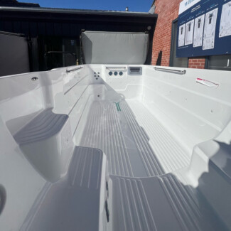 ex-display Endless Pools R500 Swim spa