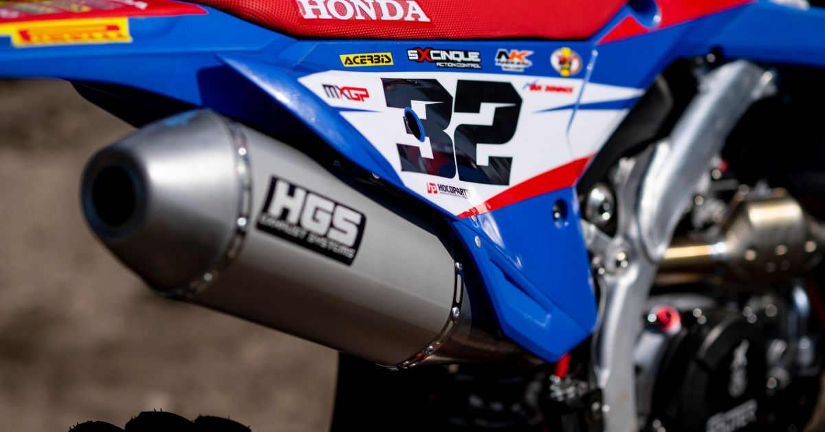 Motorbike graphics and plastics